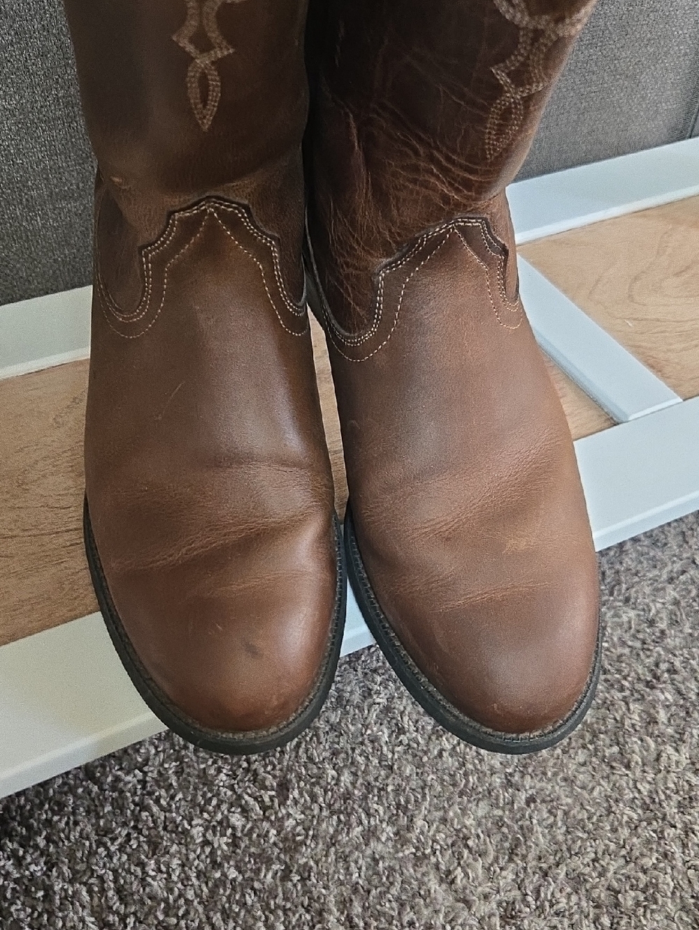 Ariat Mens Heritage Roper Western Boot Round Toe 10D Oiled Brown Distressed - Picture 10 of 14